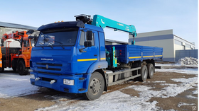 Бортовой автомобиль камаз 65117 с КМУ HKTC HLS-7016L на шасси 6800х2470х730 – фото 3