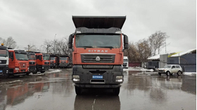 Самосвал SITRAK C7H 8X4 (25 КУБ.М.) 540 МКПП + РЕТ, С ЭПГВ, R 24 14/7 КОЗЫРЕК НАД КАБИНОЙ – фото 1