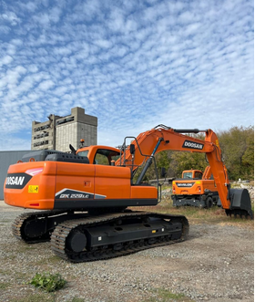 Гусеничный экскаватор DOOSAN DX220LC – фото 1
