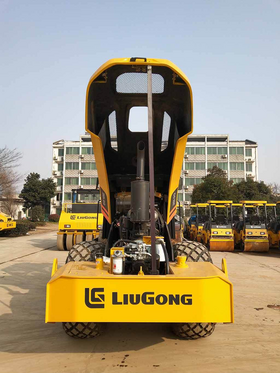Грунтовый каток LiuGong CLG6118E – фото 3